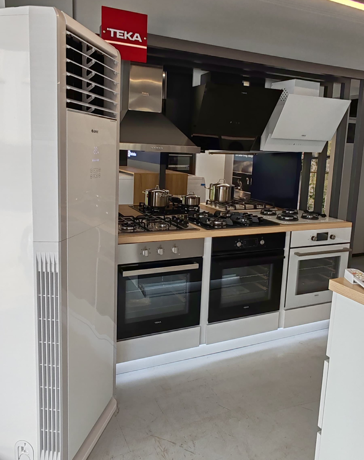 HOUSEHOLD APPLIANCES