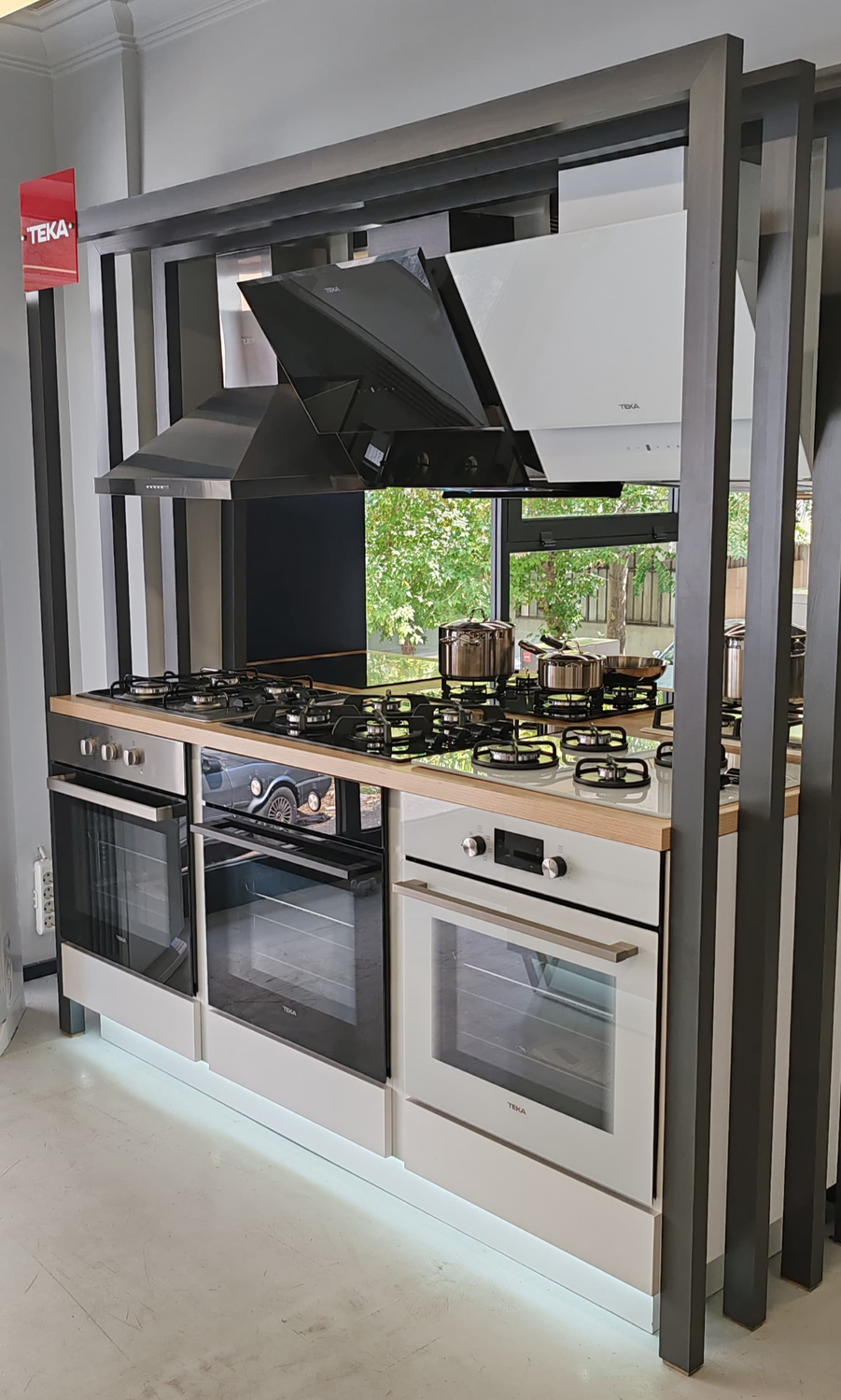 HOUSEHOLD APPLIANCES